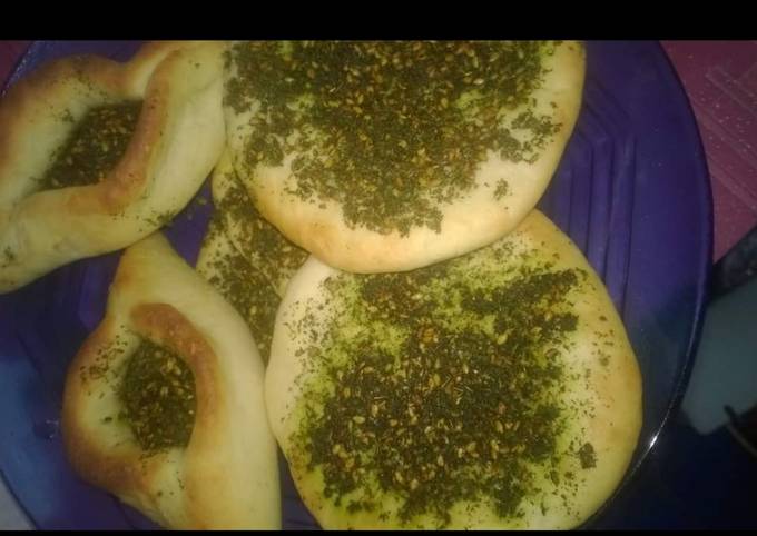 Zaatar Fatayer arab cuisine