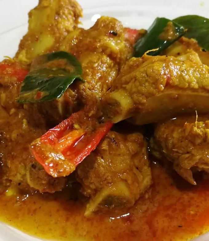รูปของ แกงคั่วซี่โครงหมูพริกแกงใต้