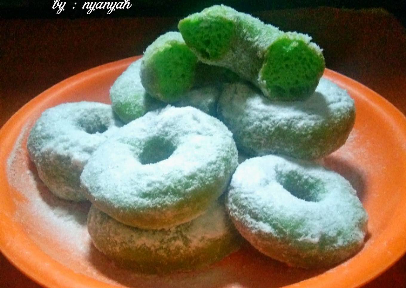 Donat kampung pandan (tanpa telur)