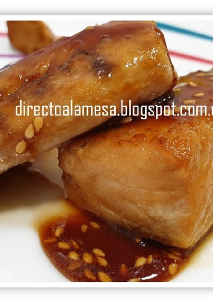 Una foto de Salmón en salsa teriyaki casera