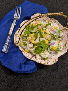 عکسی از دستور سالاد تابستانی ذرت و خیار