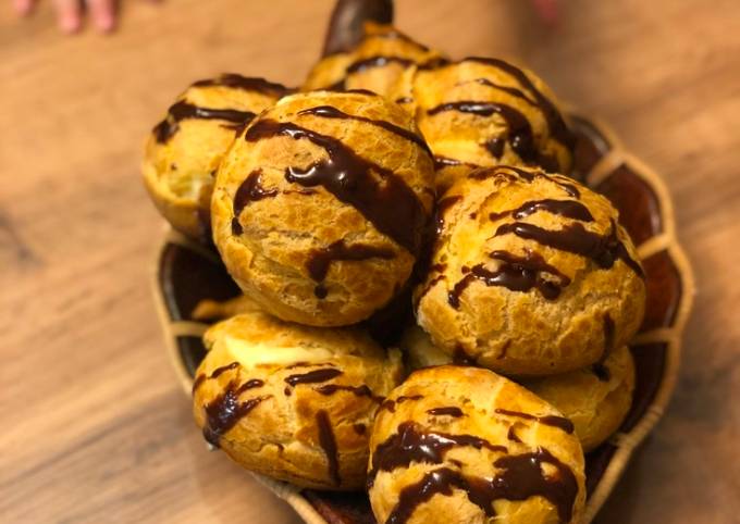 Профитроли с заварным кремом