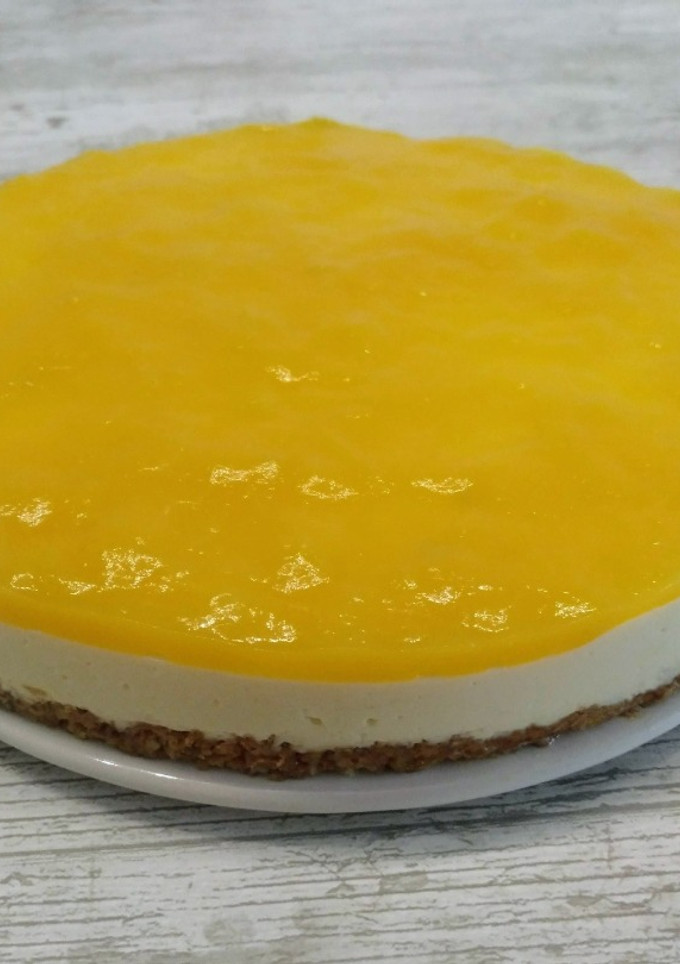 Una foto de Pastel de queso fresco y mango