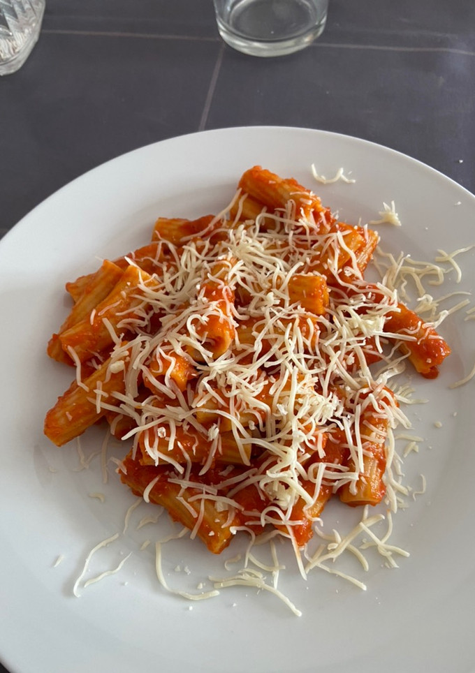 Una foto de Tortiglioni con salsa de tomate