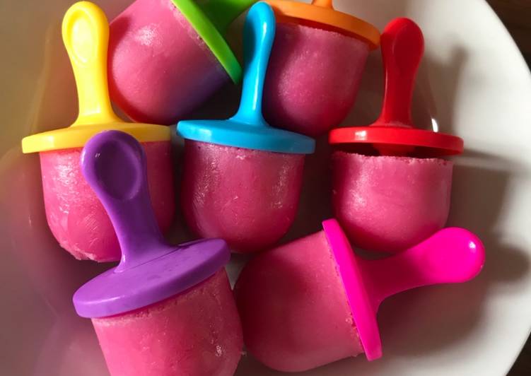 Helados de batido de fresa🍓