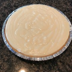 A picture of No bake cheesecake pie.
