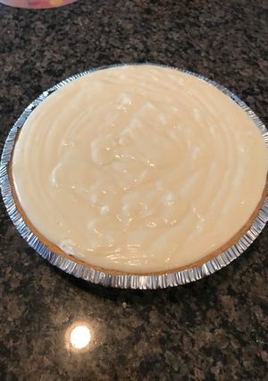 A picture of No bake cheesecake pie.
