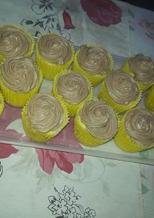 Una foto de Cupcakes de vainilla con chocolate