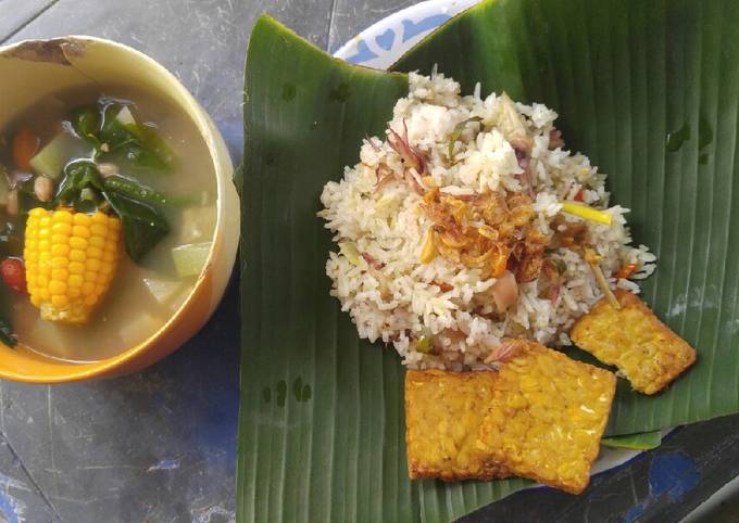 Nasi liwet cumi + sayur asem