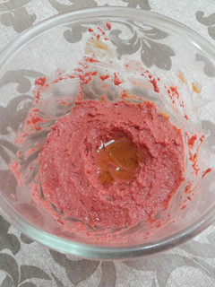 Una foto de Hummus de remolacha vegano