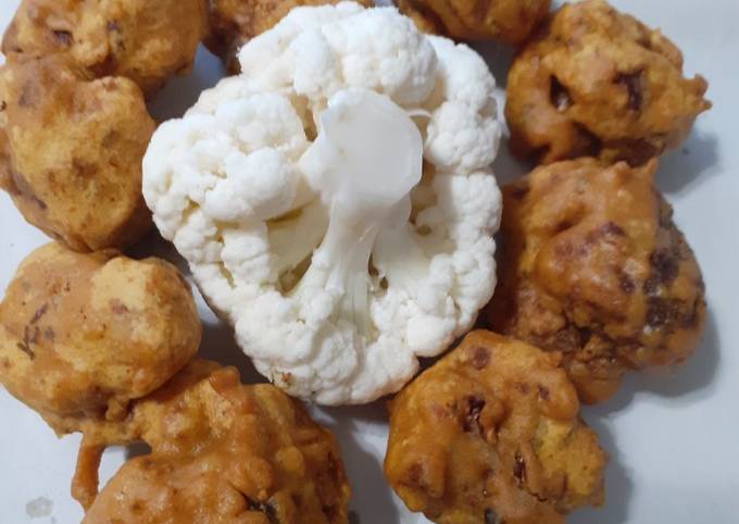 Cauliflower pakora