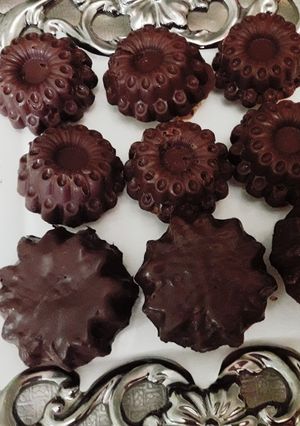 صورة لوصفة 😋💜💛❤chocolat de Madeleineمادلين بشكولاطة 😙😍