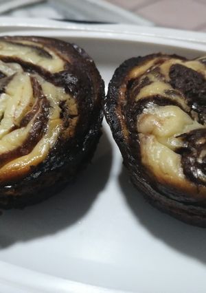A picture of Keto Brownie Cheesecake 🍫🧀.