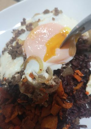 รูปของ ข้าวหน้าเนื้อเทอร์ ไข่ออนเซ็น #หม้อไฟฟ้า #ทำง่ายๆ