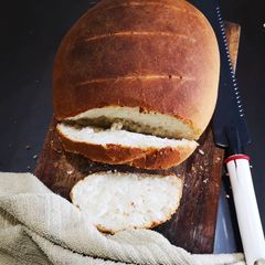 A picture of Bread.