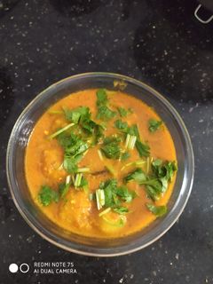 દમ આલુ (Dum aloo recipe in gujarati) રેસીપી મુખ્ય ફોટો