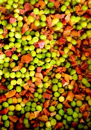 Una foto de Guisantes con jamón a lo mío