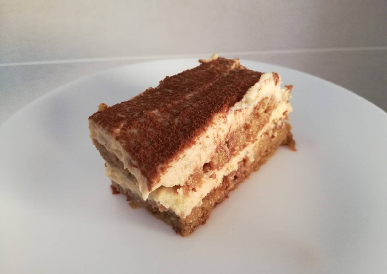 Tiramisú con bizcocho de manzana