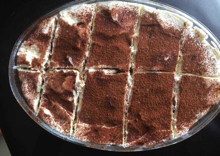 Langkah Mudah untuk Menyiapkan Tiramisù *M8 yang Enak Banget