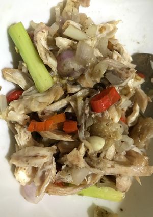 Foto resep Ayam Suwir Sambal Matah