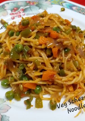 A picture of Veg Schezwan Noodles.