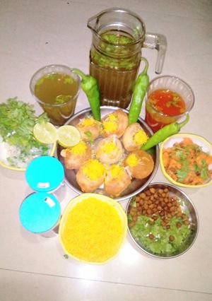 પાણી પૂરી રેસીપી મુખ્ય ફોટો