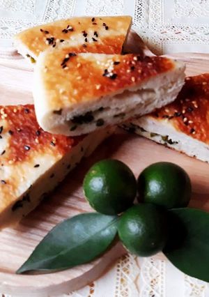 Hình của món BÁNH MÌ HÀNH áp chảo.