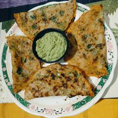 A picture of Oats Sabudana Chilla.