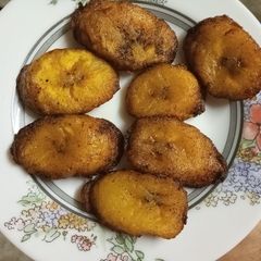 A picture of Fried plantains.