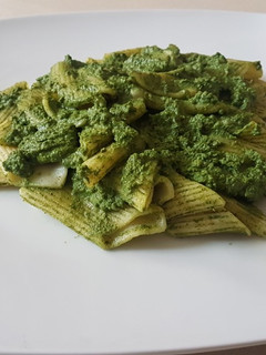 Una foto de Fideos canuto con salsa verde