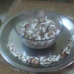 A picture of Phost ke dano ka halwa.