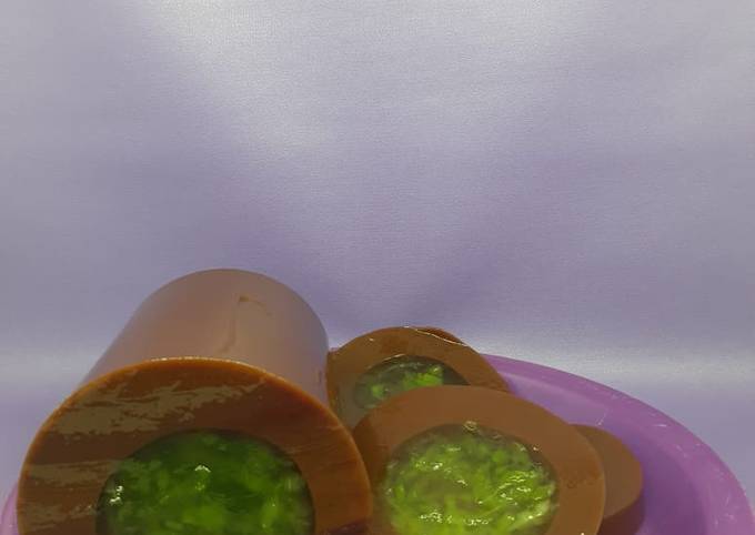 Agar melon gulung coklat