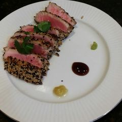 A picture of Brad's sesame crusted seared ahi tuna.