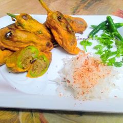 A picture of Mirchi Vada.