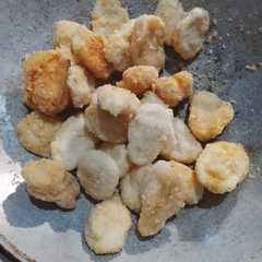 รูปของ Getas Tepung (Ketan dan Beras) dibaluri gula putih