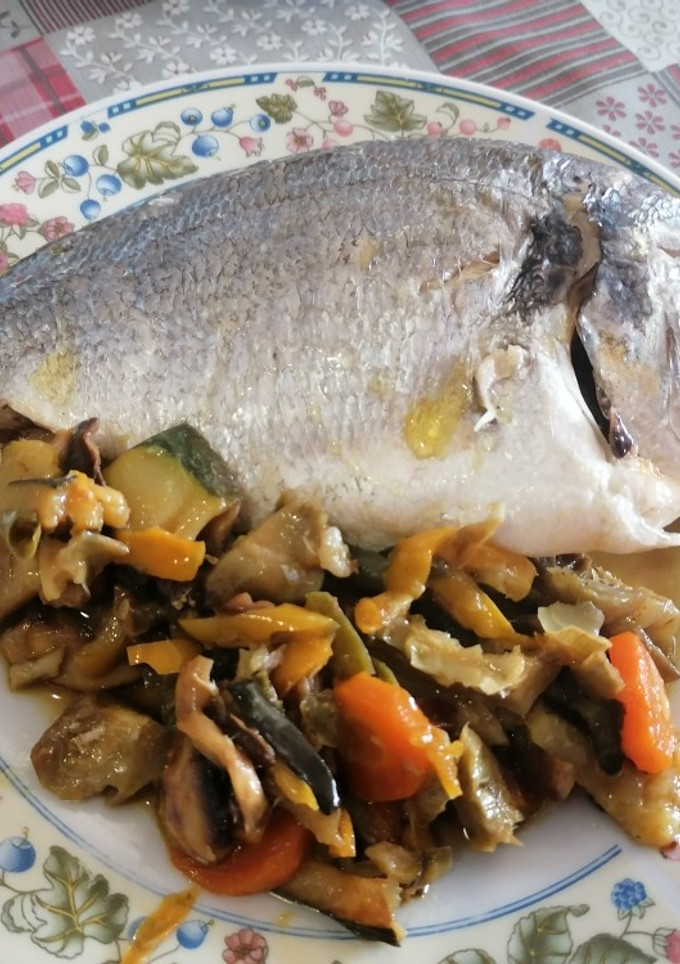 Una foto de 189. Dorada con verduras al horno / olla GM H deluxe