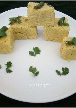A picture of Dhokla.