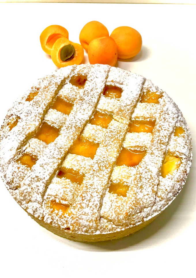 Foto di Crostata di ricotta e albicocche