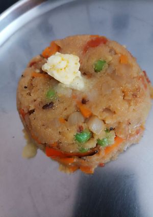 A picture of Peas/tomato Upma.