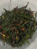 Oseng daun pakis ikan asin