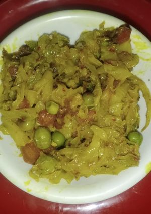बंदा गाजर मटर की सब्जी (banda gajar matar sabzi recipe in Hindi) रेसिपी मुख्य फोटो
