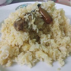 A picture of Chicken Tehari.