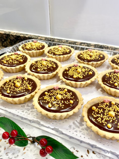 Una foto de Tartaletas de caramelo con chocolate