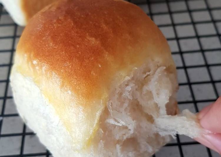 Fluffy Dinner Rolls