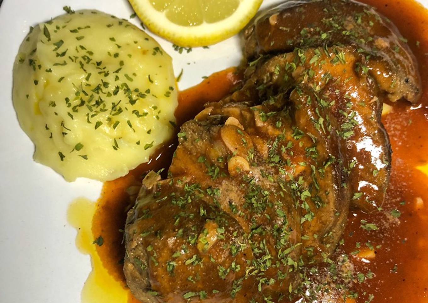 Steak sederhana with mashed potato