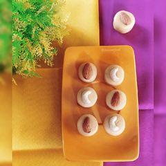 A picture of Instant khoya peda.