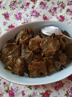 عکسی از دستور دلمه برگ مو