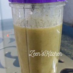 A picture of Fresh Figs Dates and Mint Smoothie.