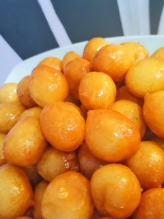 صورة لوصفة لقيمات الكاسترد