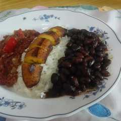 Una foto de Mi pabellón criollo